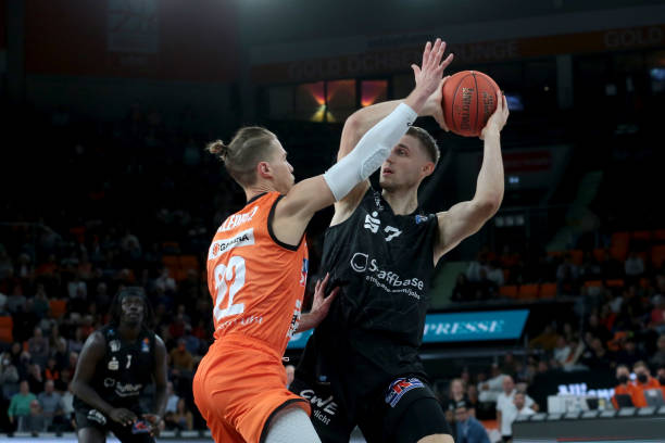 造成不良影 造成不良影