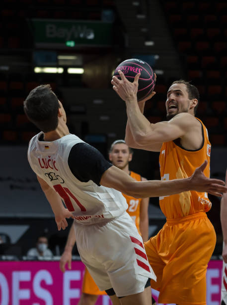 姆希塔良出 姆希塔良出